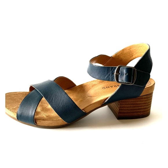 Lucky Brand Shoes - Lucky Brand Indigo Blue Leather Heels Size 6M